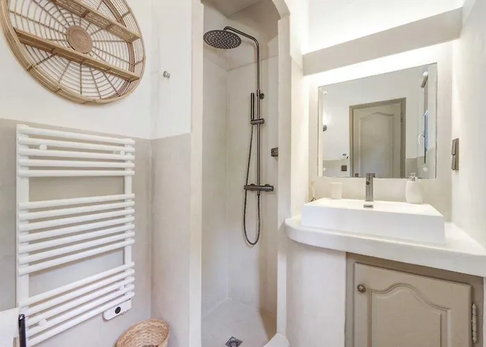 Appartement A C House With Pool & 3br 8p Gassin *