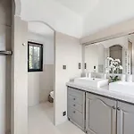 A C House With Pool & 3br 8p Gassin Saint-Tropez