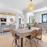 A C House With Pool & 3br 8p Gassin Apartment *