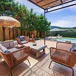 A C House With Pool & 3br 8p Gassin Apartment *