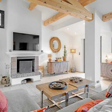 شقة A C House With Pool & 3br 8p Gassin سان تروبيه