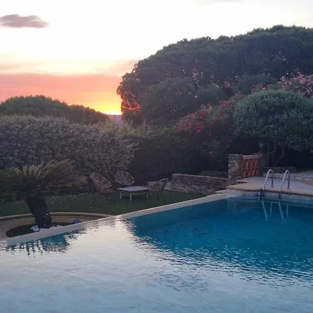 A C House With Pool & 3br 8p Gassin * 圣特罗佩