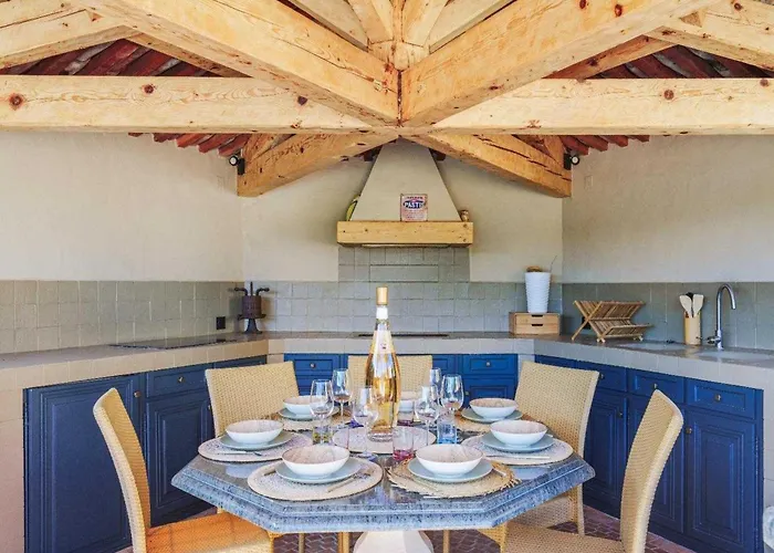 A C House With Pool & 3br 8p Gassin Saint-Tropez